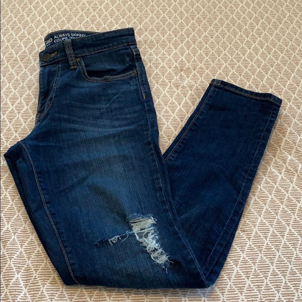 Women’s GAP always skinny jeans